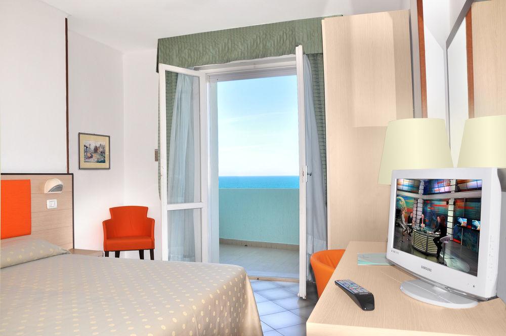 Hotel Losanna Gabicce Mare Eksteriør bilde