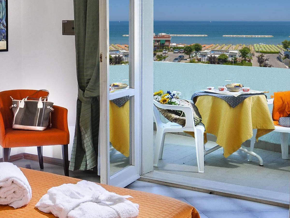 Hotel Losanna Gabicce Mare Eksteriør bilde