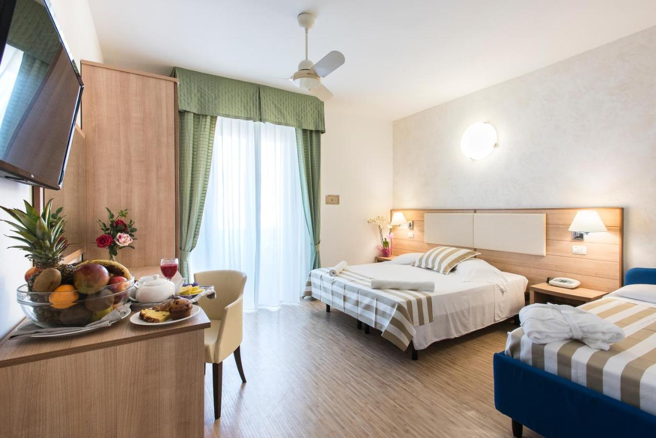 Hotel Losanna Gabicce Mare Eksteriør bilde