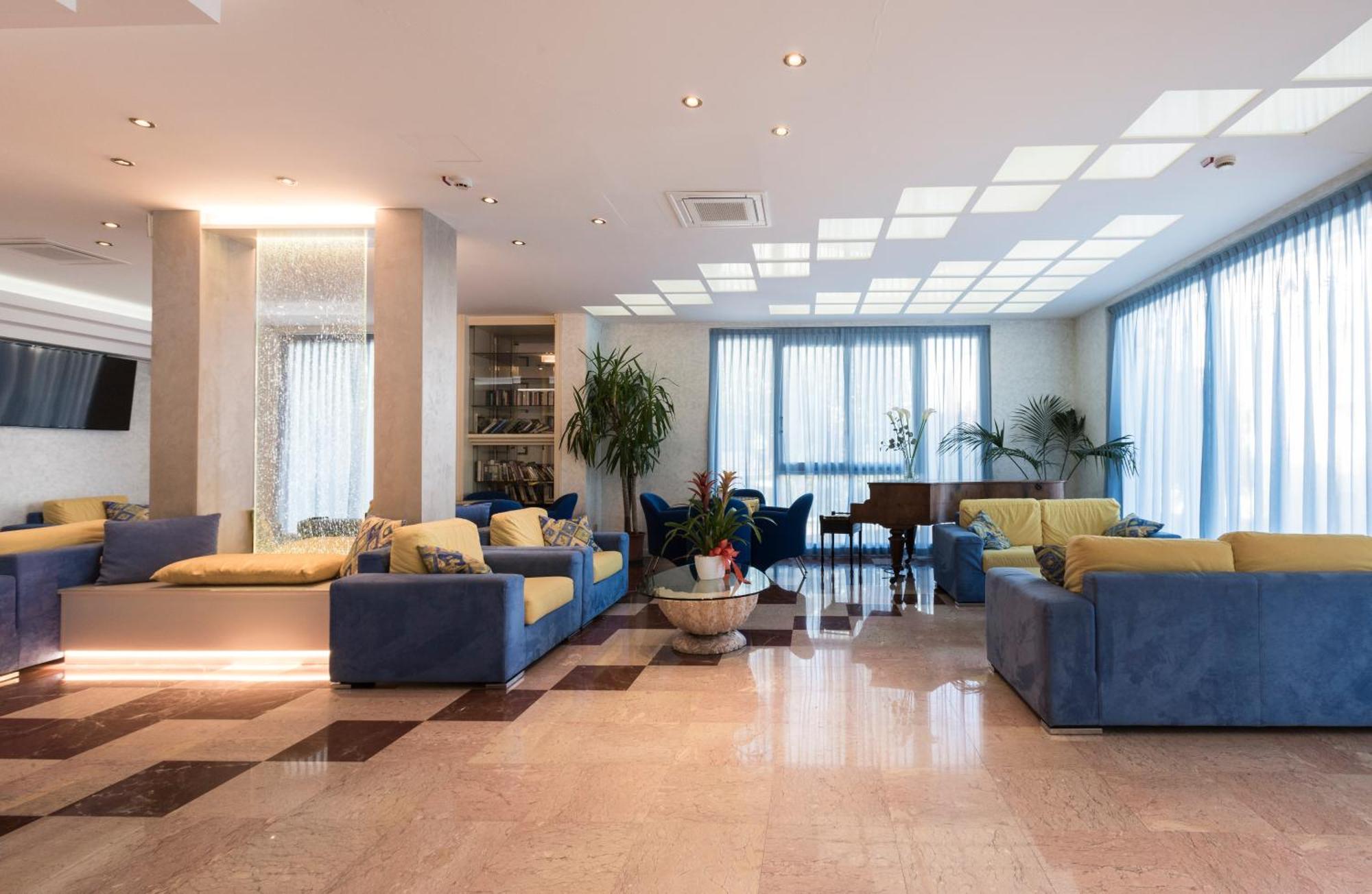 Hotel Losanna Gabicce Mare Eksteriør bilde