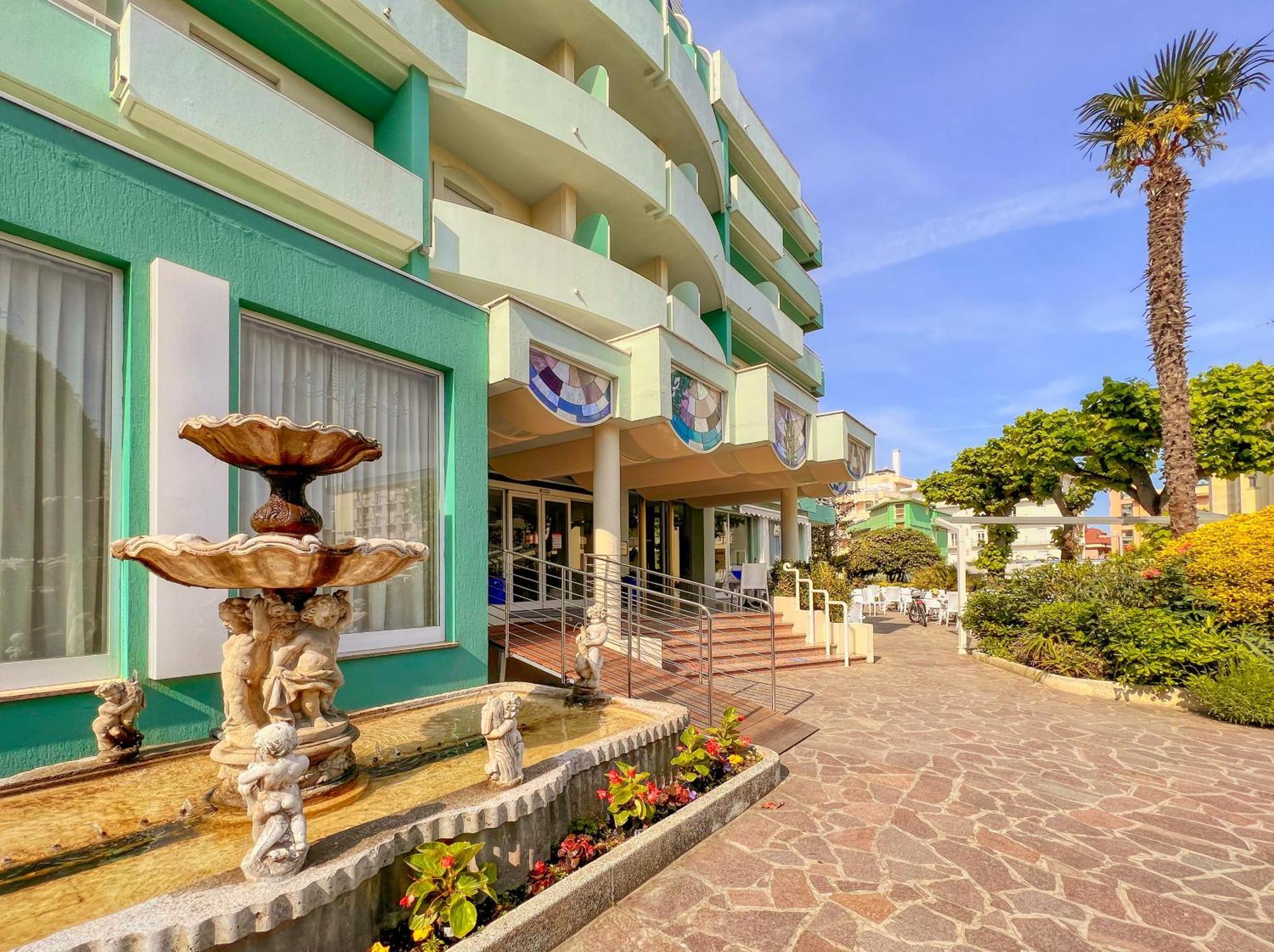 Hotel Losanna Gabicce Mare Eksteriør bilde
