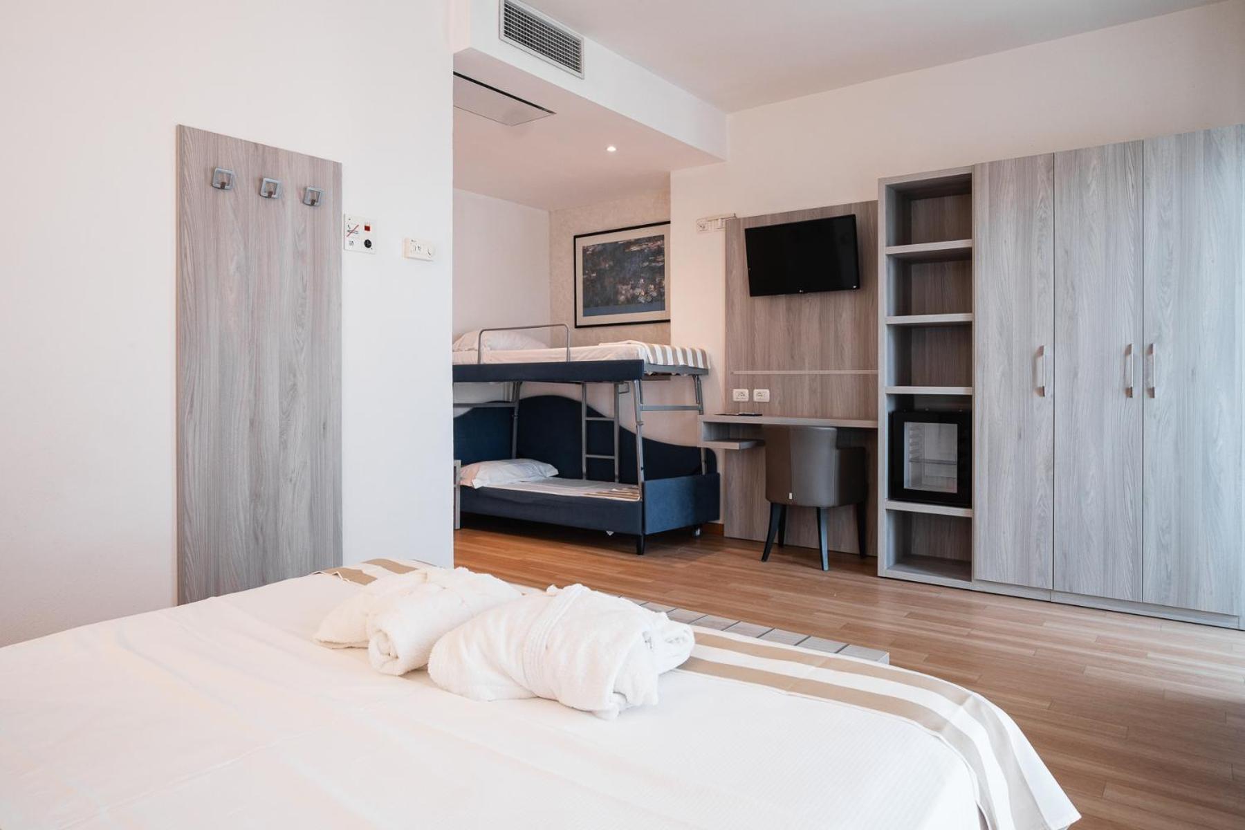 Hotel Losanna Gabicce Mare Eksteriør bilde