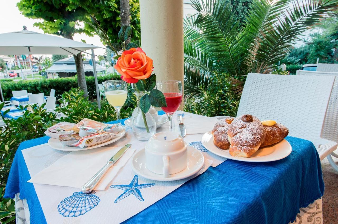 Hotel Losanna Gabicce Mare Eksteriør bilde